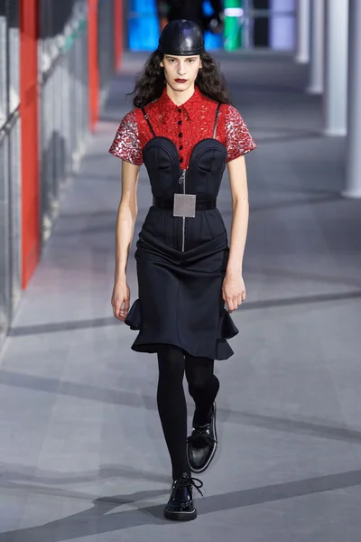 Look 53